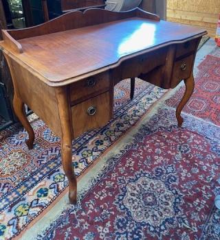 Prostorový psací stůl Prostorový psací stůl